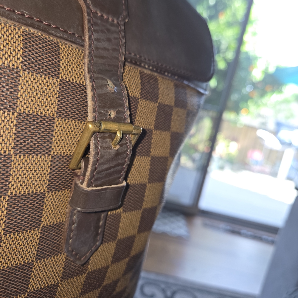 Authentic Louis Vuitton Brown Checkered Backpack with Dark Leather Trim - Picture 4 of 14